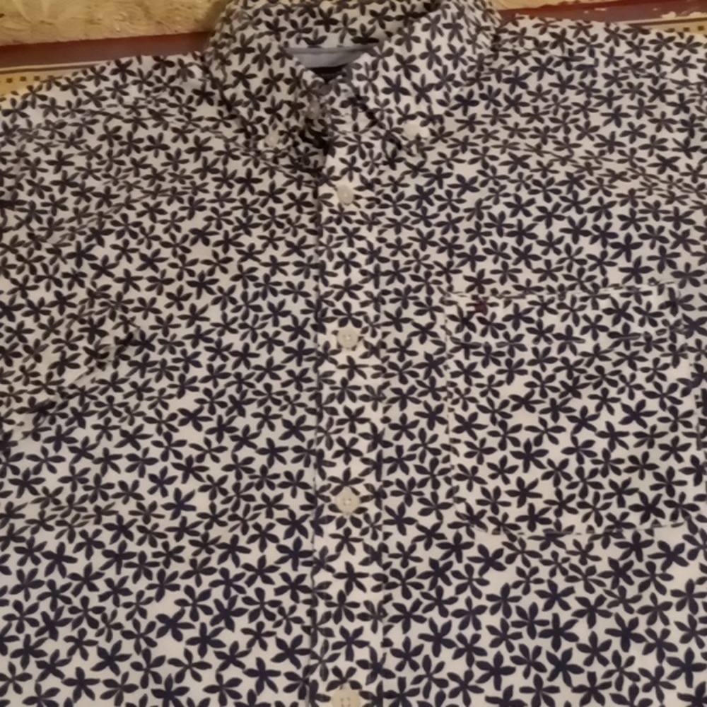 Button gown short sleeve from Tommy Hilfiger
